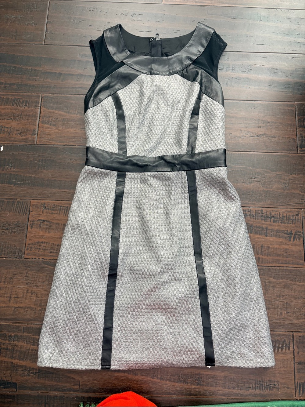 Sleek Mesh Sheath Dress Milly black silver lambskin leather trim textured sheath - Picture 2 of 9